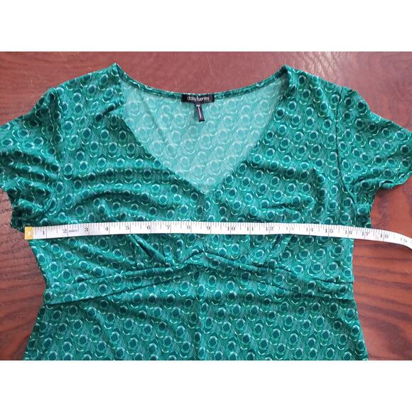 Daisy Fuentes Bohemian Green Print Short Sleeved Blouse - Shirt - Size PM - Picture 7 of 8